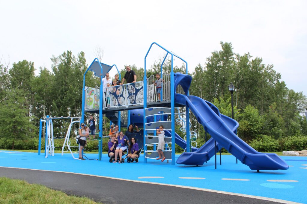 La Ville de Sainte-Julie inaugure le parc Joseph-Véronneau, après  d’importants travaux d’amélioration
