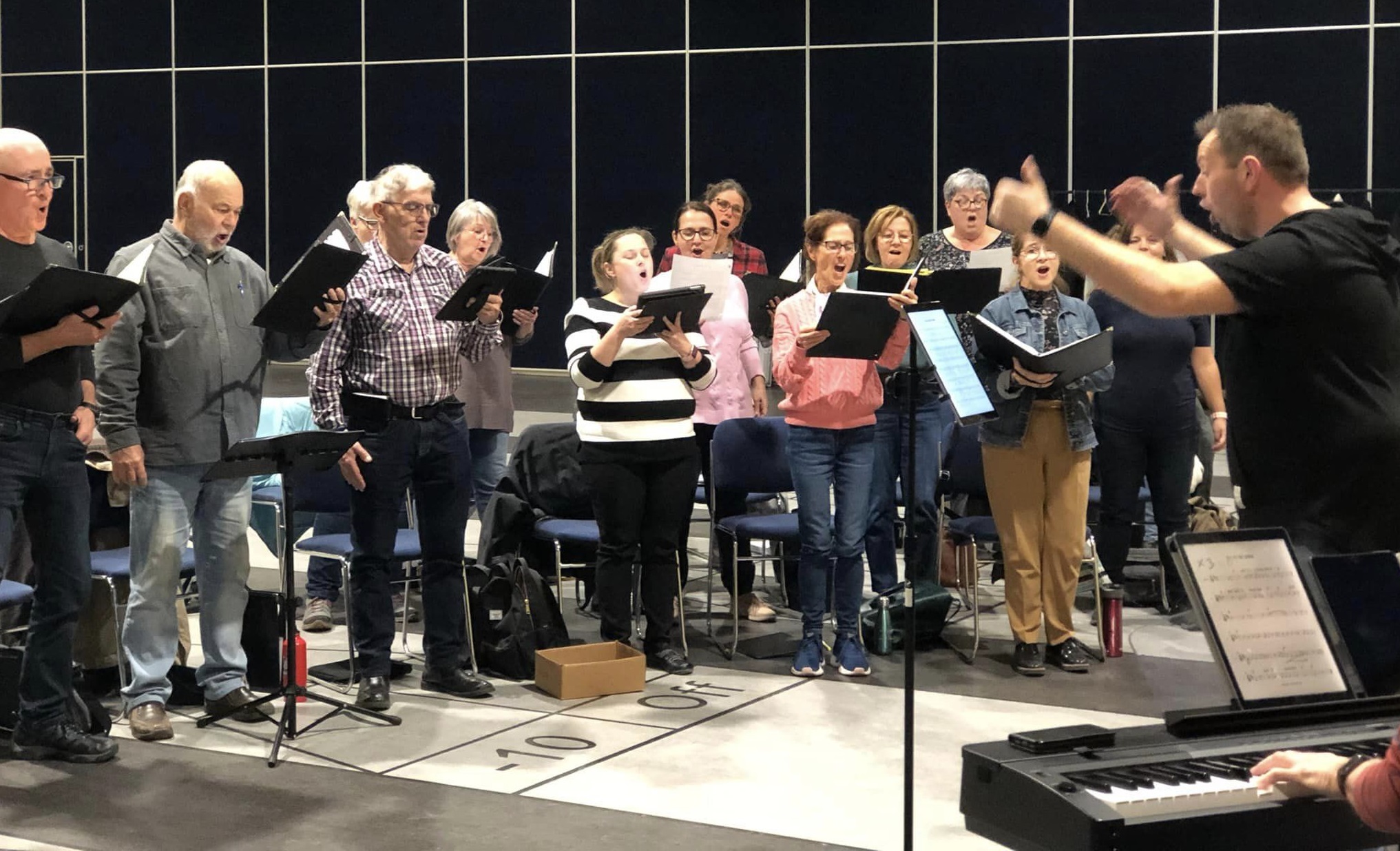 Chanteurs de bonheur recherché dans la égion