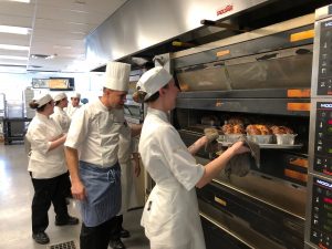 Rentrée des élèves à la nouvelle École hôtelière de la Montéégie