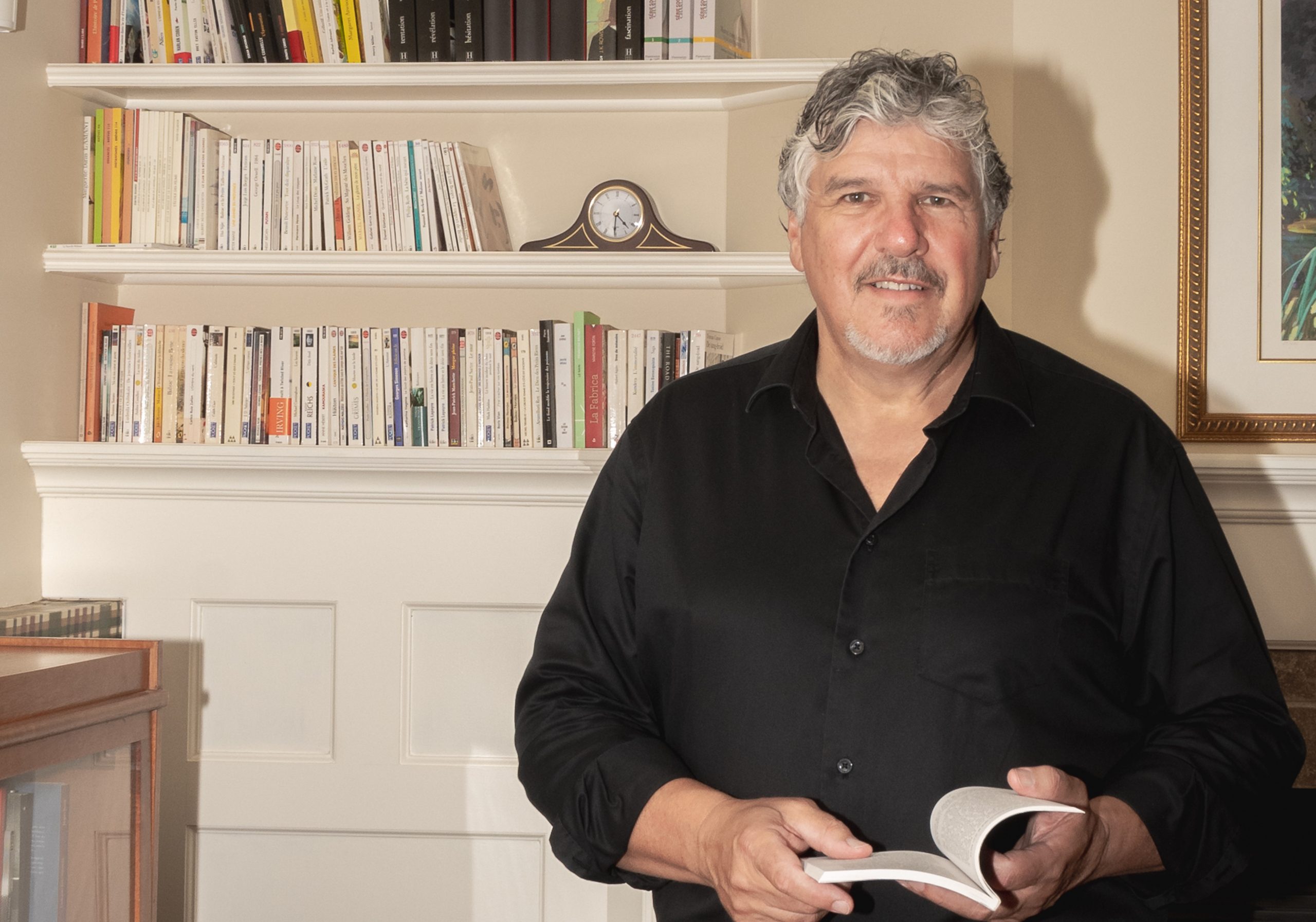 L’encre sèche et on oublie: un premier recueil de nouvelles pour le journaliste Serge Labrosse