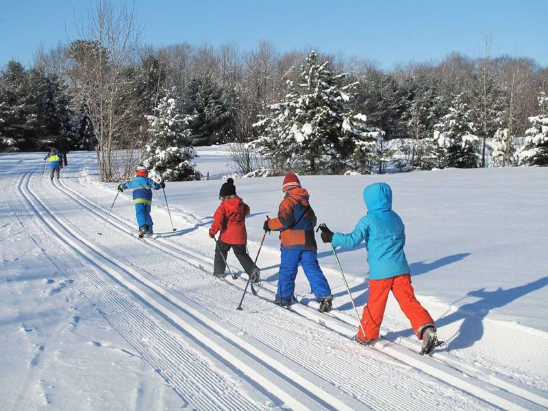 La Ville de Boucherville invite ses ésidents  à pratiquer le ski de fond au Club de golf de Boucherville