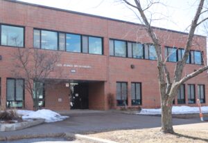 Séance d’information sur le projet de éaménagement de la cour de l’école Les Jeunes Découvreurs le 16 octobre