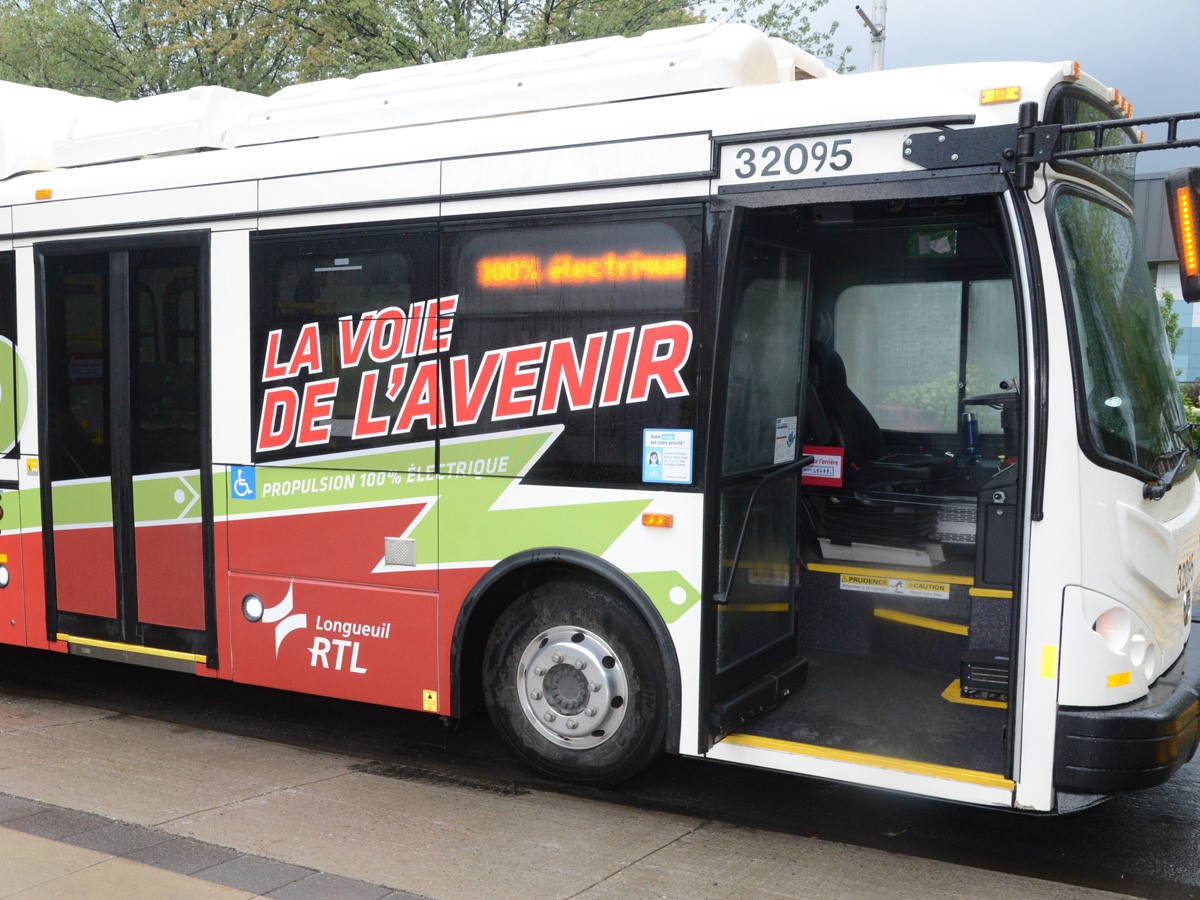 Transport gratuit pour les aînés : le midibus roulera encore