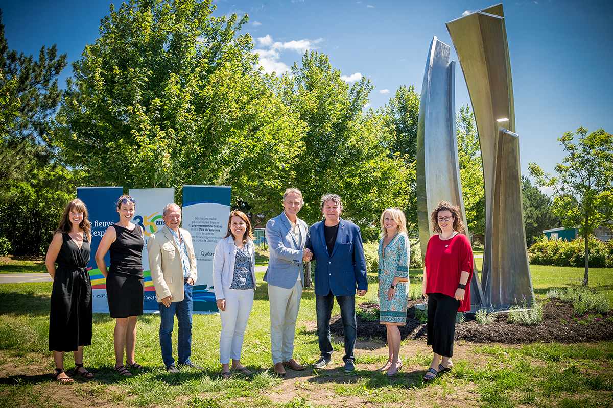 Varennes inaugure l&rsquo;œuvre d’art public L’Envoilure, un legs majeur pour son 350e anniversaire