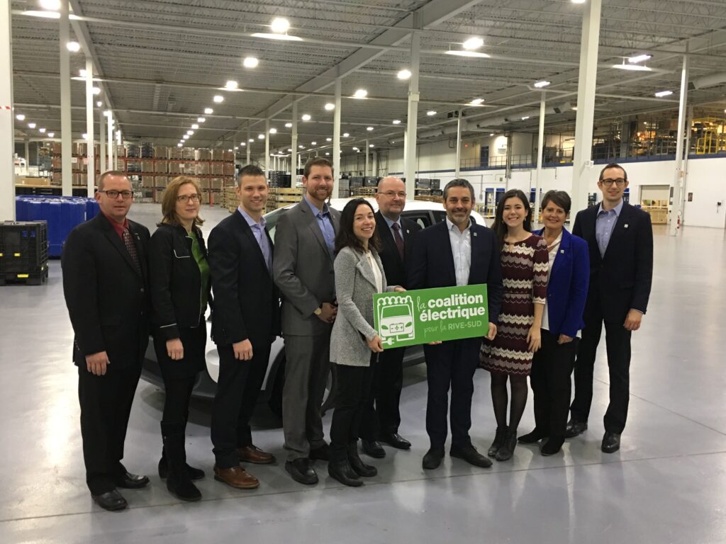 La coalition électrique des élu(e)s de la Rive-Sud visite Blue Solutions à Boucherville