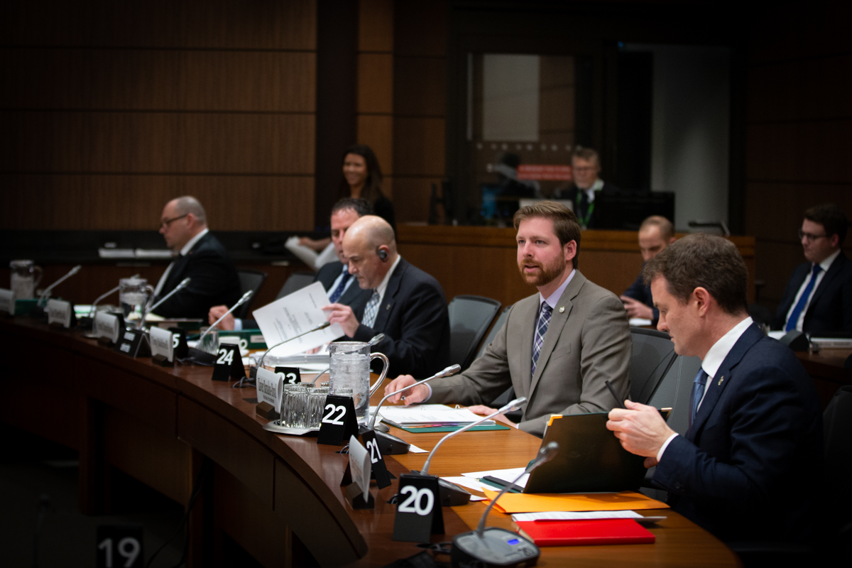 Financement d’études sur la relocalisation de voies ferrées : Xavier Barsalou-Duval interpelle le ministre des Transports