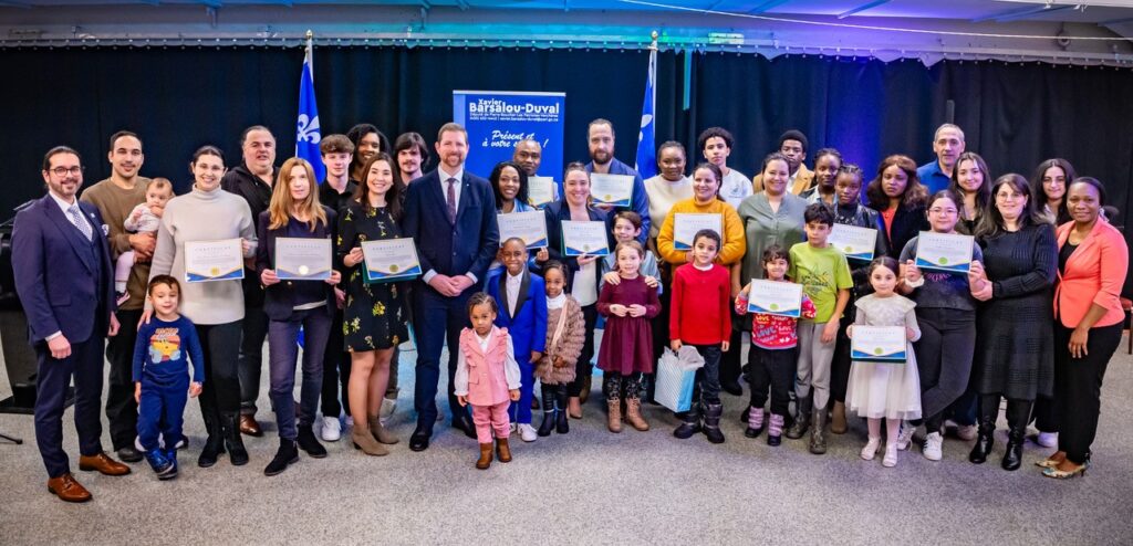 Le député Barsalou-Duval accueille 103 nouveaux citoyens canadiens