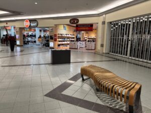 Promenades Montarville : locaux vacants, proprio confiant