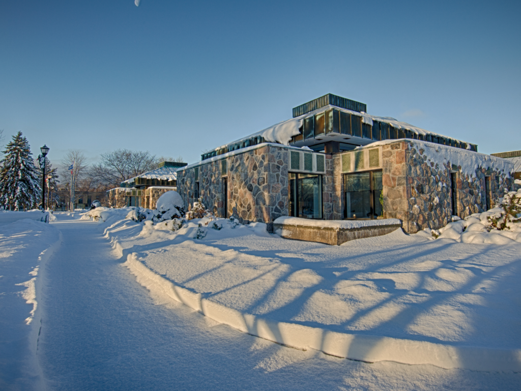 Boucherville abolit la Direction des communications