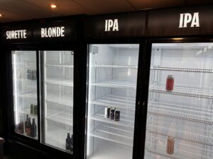 BierGarden à Longueuil: frigos vidés par la police à cause d’un timbre