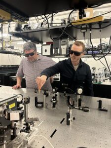 Un laser révolutionnaire contre le cancer mis au point à Varennes