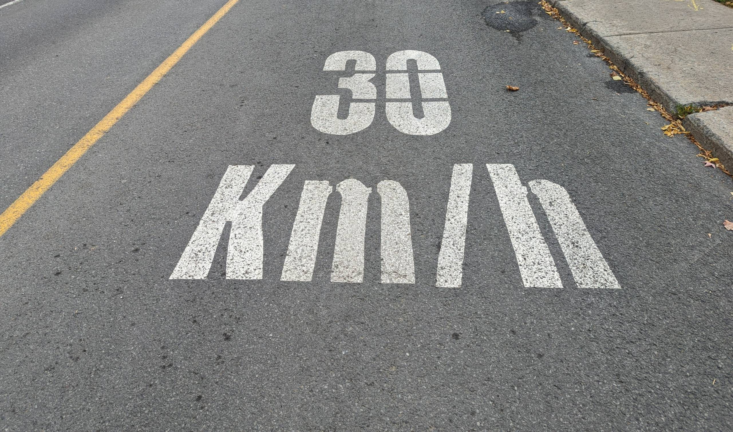 Longueuil : limite de vitesse à 30 km/h dans les rues locales
