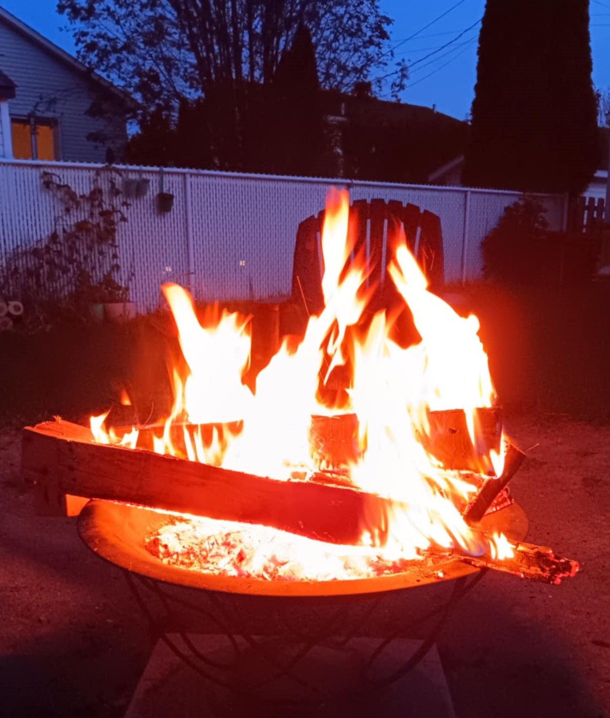 Bruit, propreté et feux résidentiels : Longueuil renforce sa lutte contre les nuisances