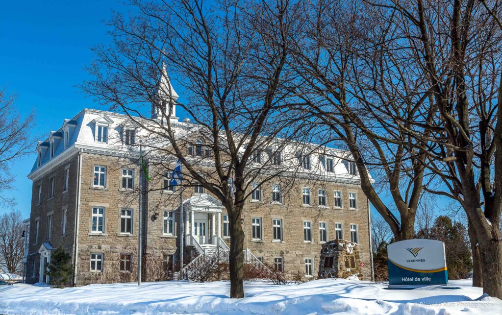Hotel-de-ville-Varennes