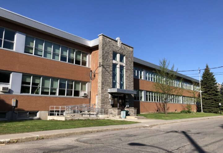 CSS des Patriotes : coups de pied et coups de poing en grand nombre contre le personnel