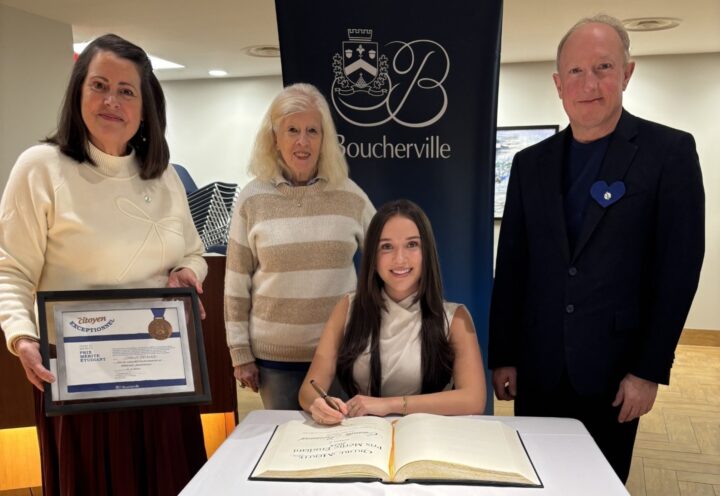 Boucherville encourage la persévérance scolaire: Camila Bernard reçoit un prix