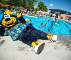 Rumeur de fermeture de la piscine extérieure: c’est faux, dit le maire