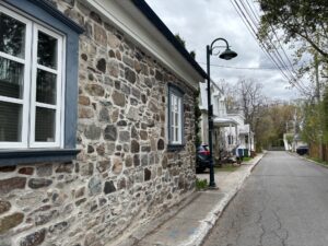 Logements accessoires dans le Vieux-Boucherville: la Société du patrimoine inquiète  