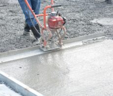 Déversement présumé de 103 tonnes de béton dans un égout : Boucherville poursuit Béton Provincial
