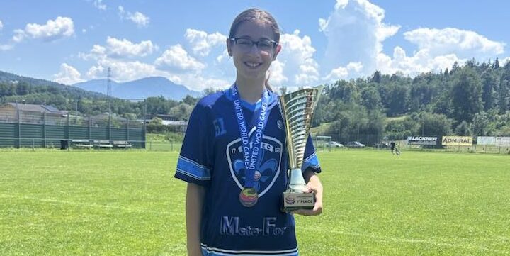 Roseline Desmarais décroche l’or avec Équipe Québec en Autriche