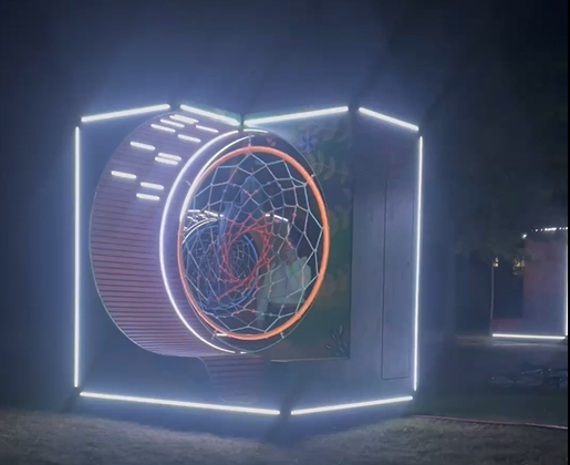 Une installation artistique interactive: six capteurs de rêves géants à Sainte-Julie