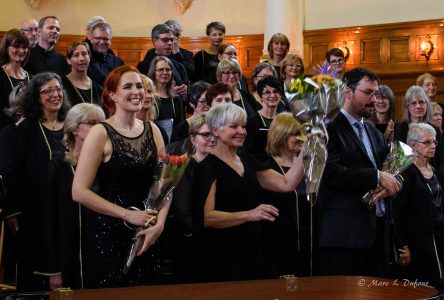 Le Chœur de la montagne dans l’église de Sainte-Julie : un grand succès!