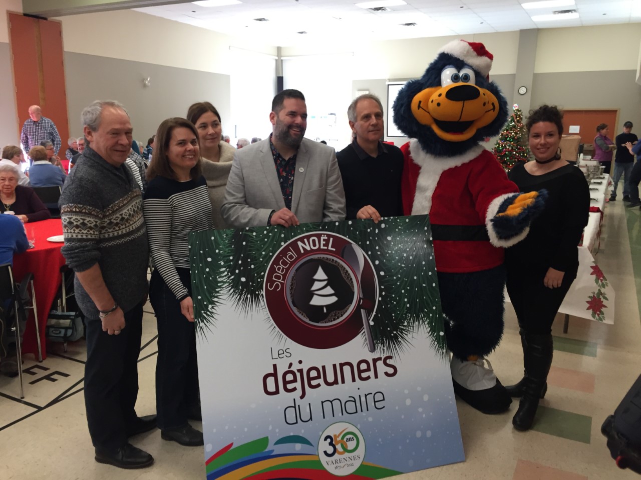 Le déjeuner de Noël du maire de Varennes, sans son maire !