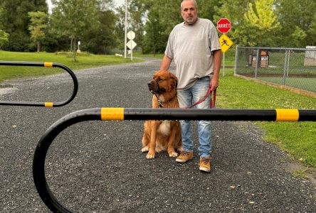 Accès bloqué aux ambulanciers par une barrière