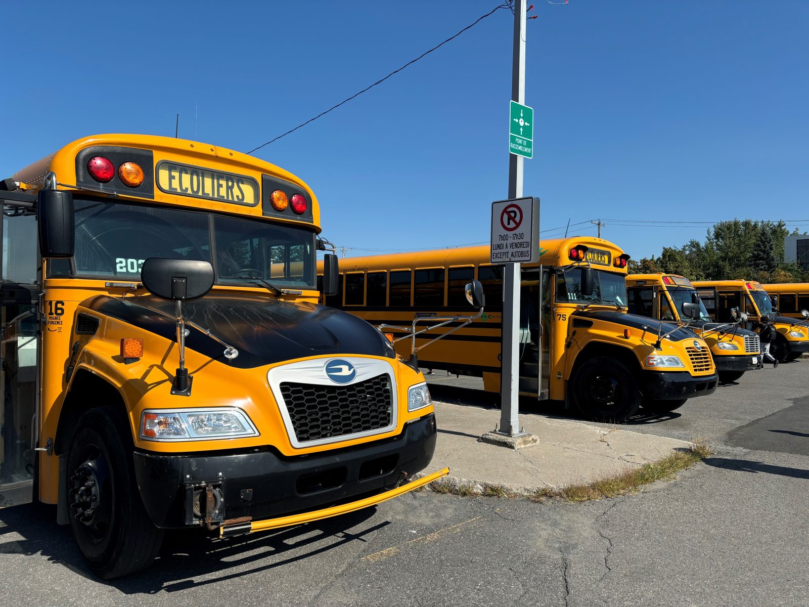 École secondaire De Mortagne: pas d’autobus jaune pour plus du tiers des élèves de Boucherville