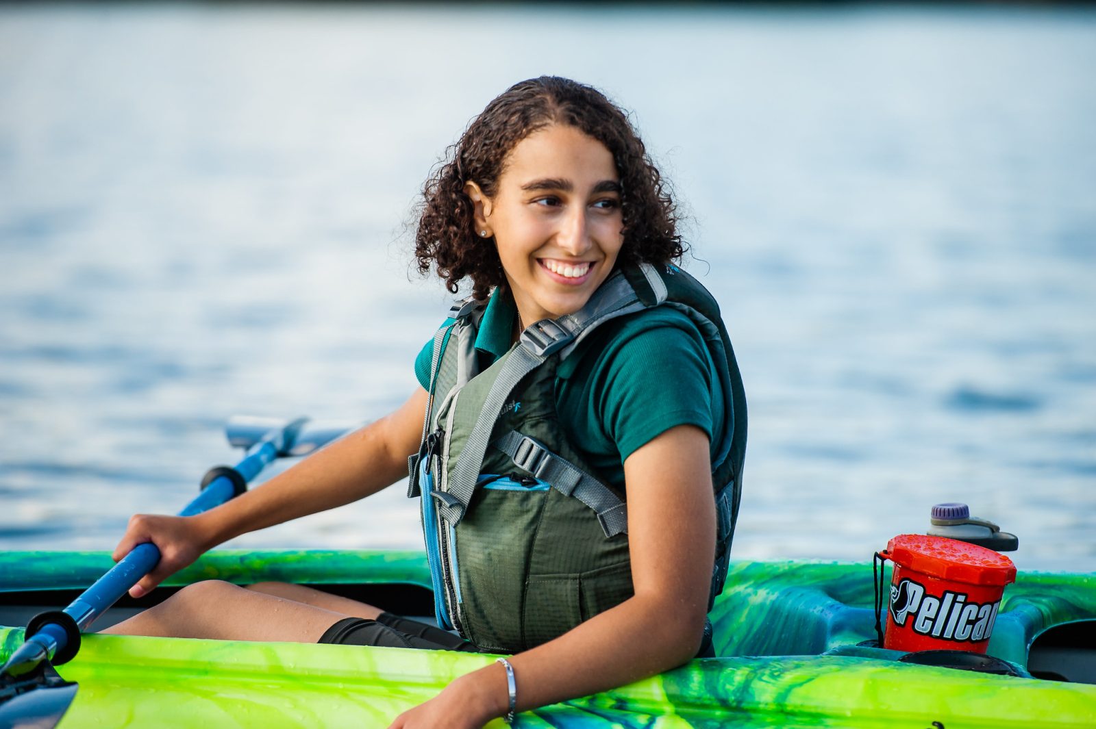 Rania El Ghayour pagaie de nouveau pour le Circuit bleu Charles-Bruneau