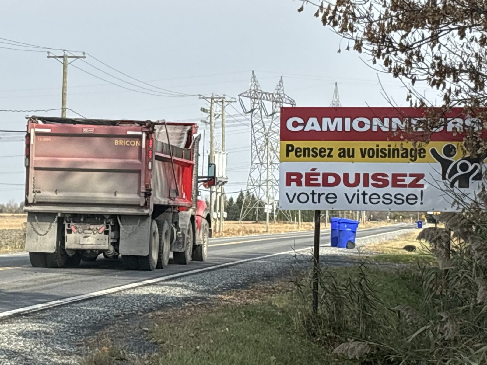 Des citoyens de Varennes exaspérés par 20 000 passages de camions lourds en un mois